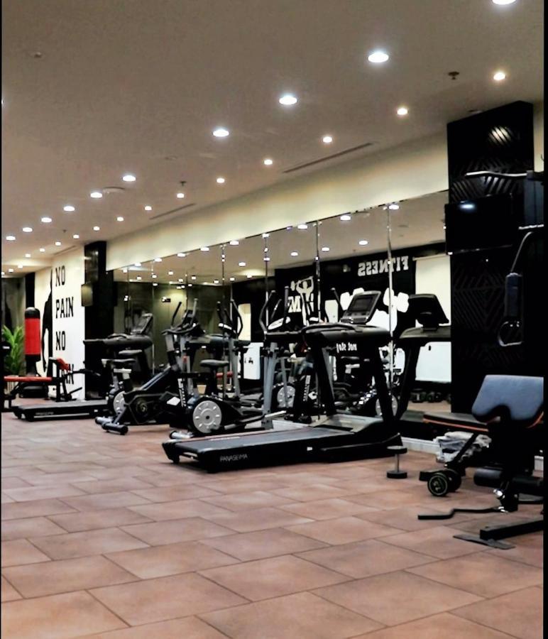 Royal Boutique Hotel คามิสมูชาอิท ภายนอก รูปภาพ