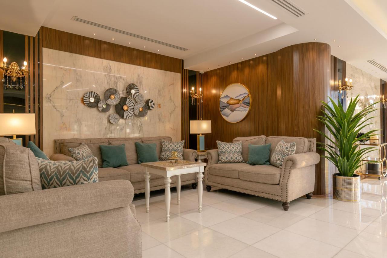 Royal Boutique Hotel คามิสมูชาอิท ภายนอก รูปภาพ