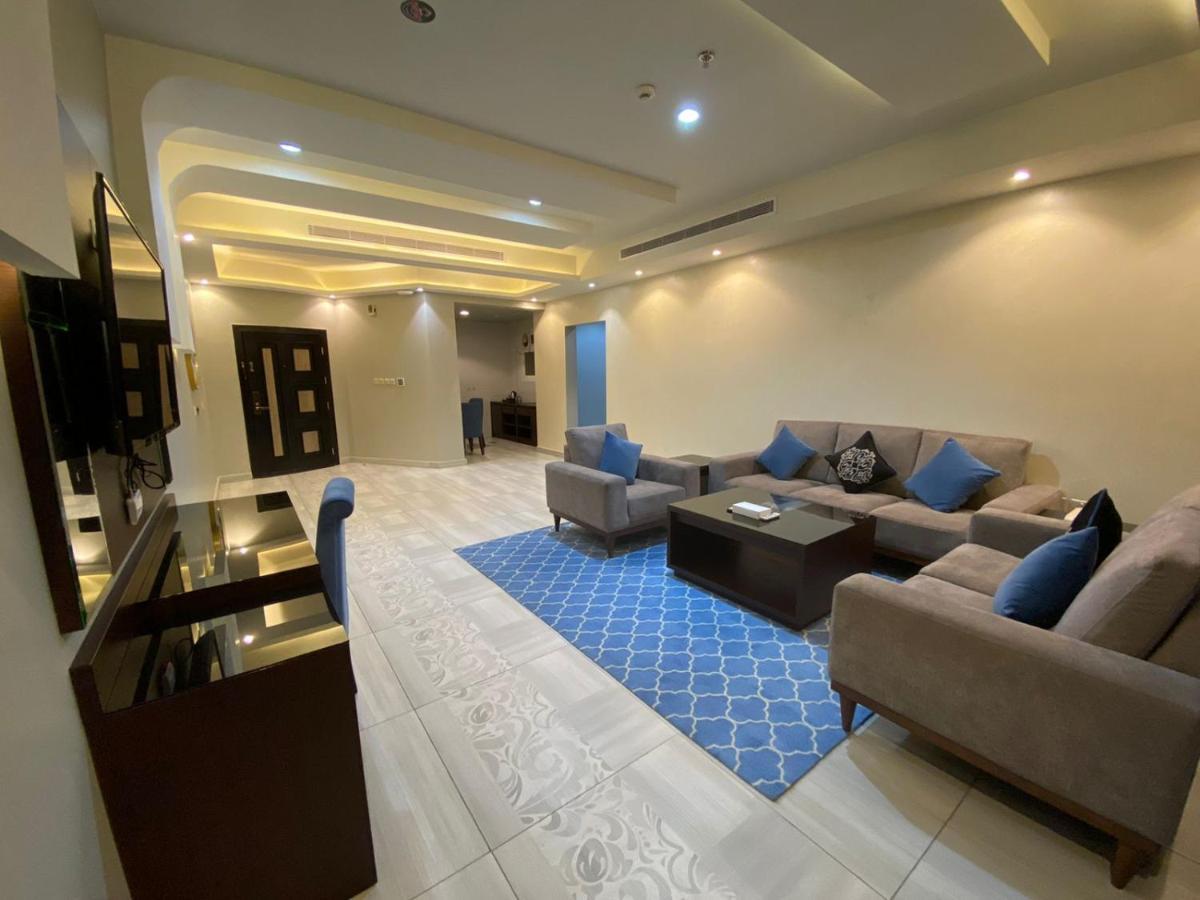 Royal Boutique Hotel คามิสมูชาอิท ภายนอก รูปภาพ