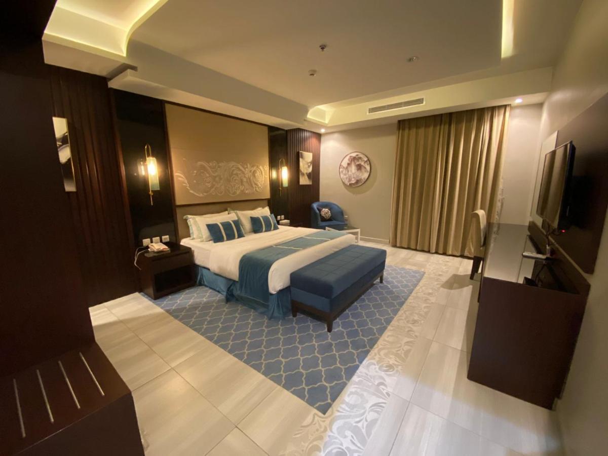 Royal Boutique Hotel คามิสมูชาอิท ภายนอก รูปภาพ