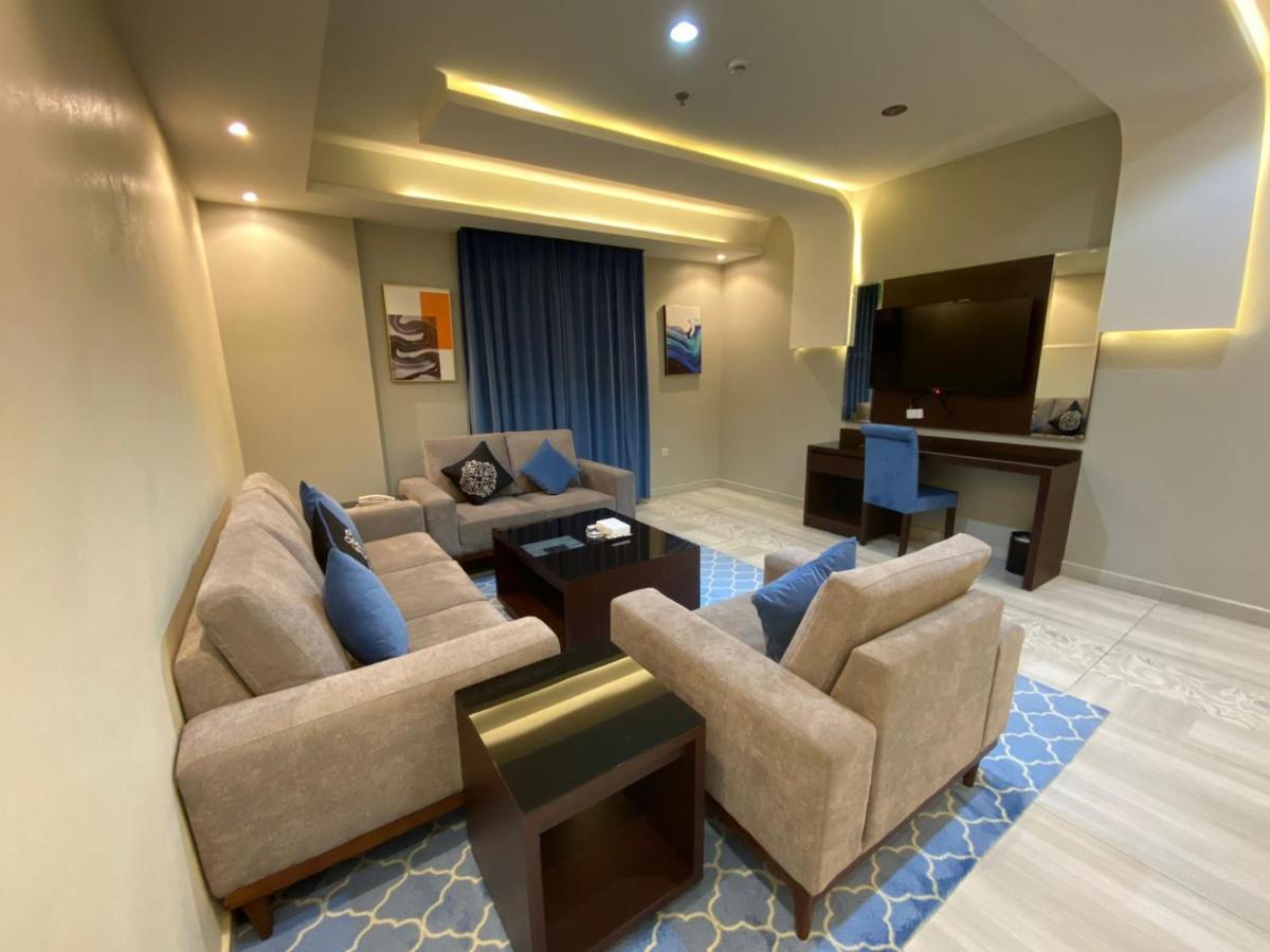 Royal Boutique Hotel คามิสมูชาอิท ภายนอก รูปภาพ