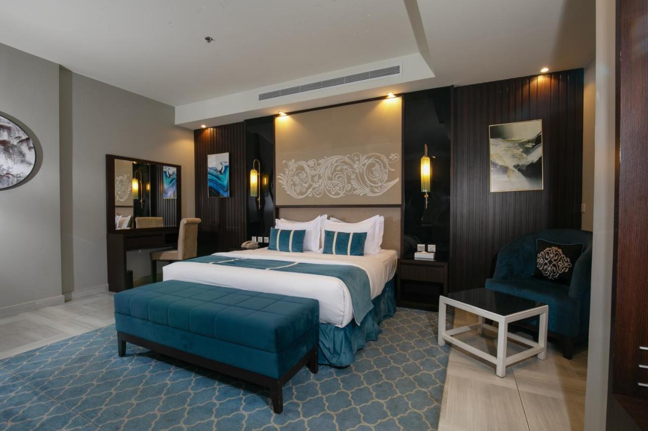 Royal Boutique Hotel คามิสมูชาอิท ภายนอก รูปภาพ