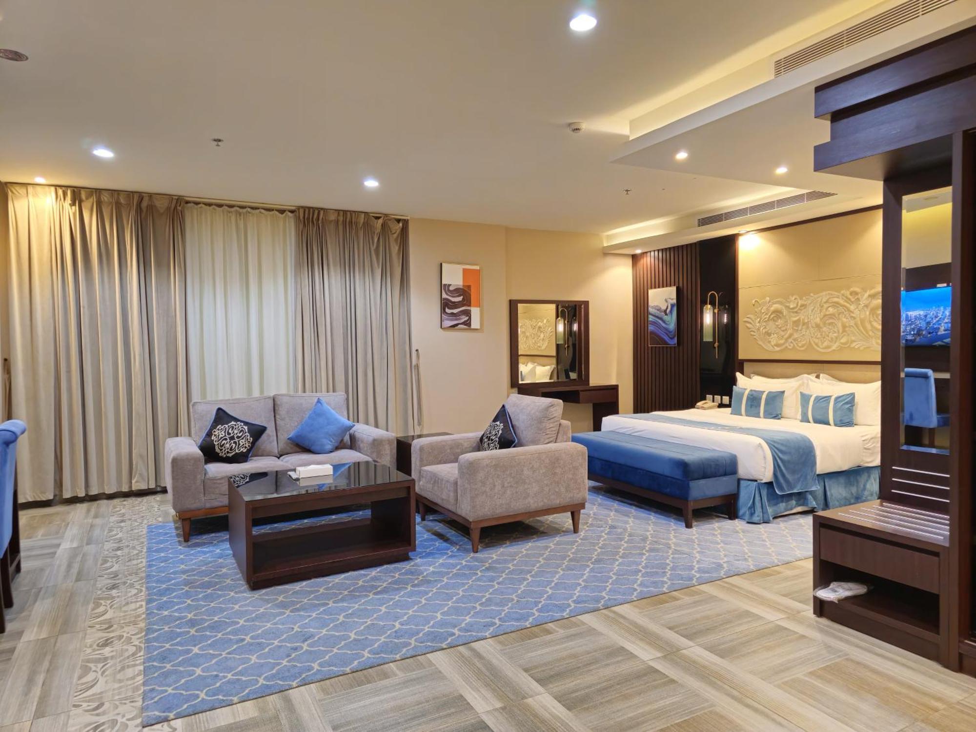 Royal Boutique Hotel คามิสมูชาอิท ภายนอก รูปภาพ