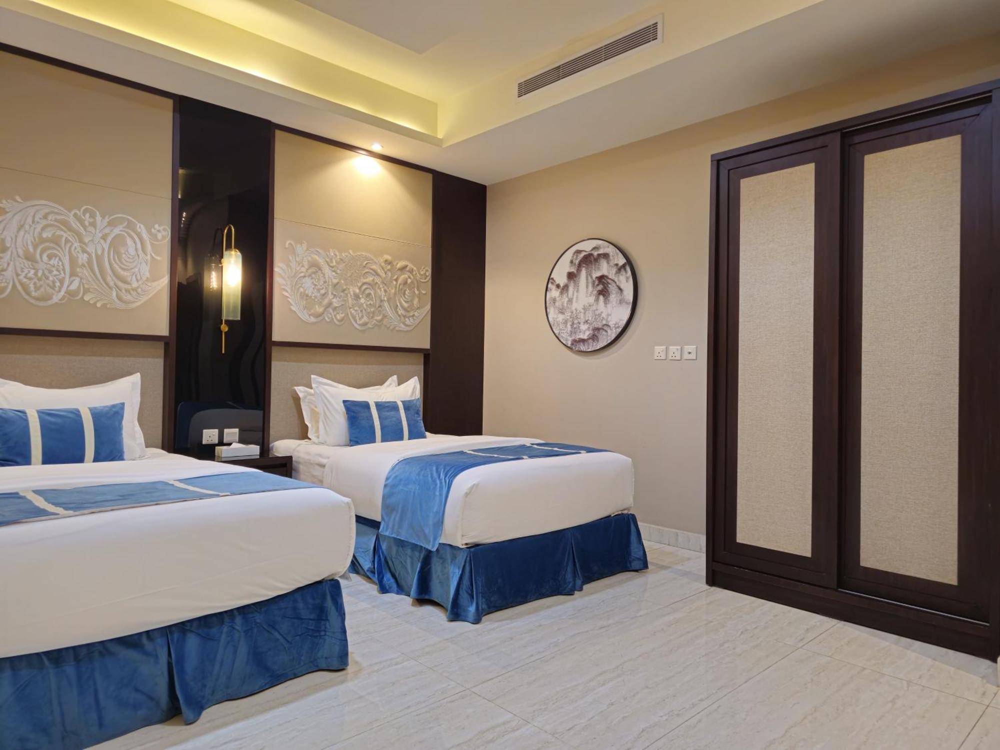 Royal Boutique Hotel คามิสมูชาอิท ภายนอก รูปภาพ