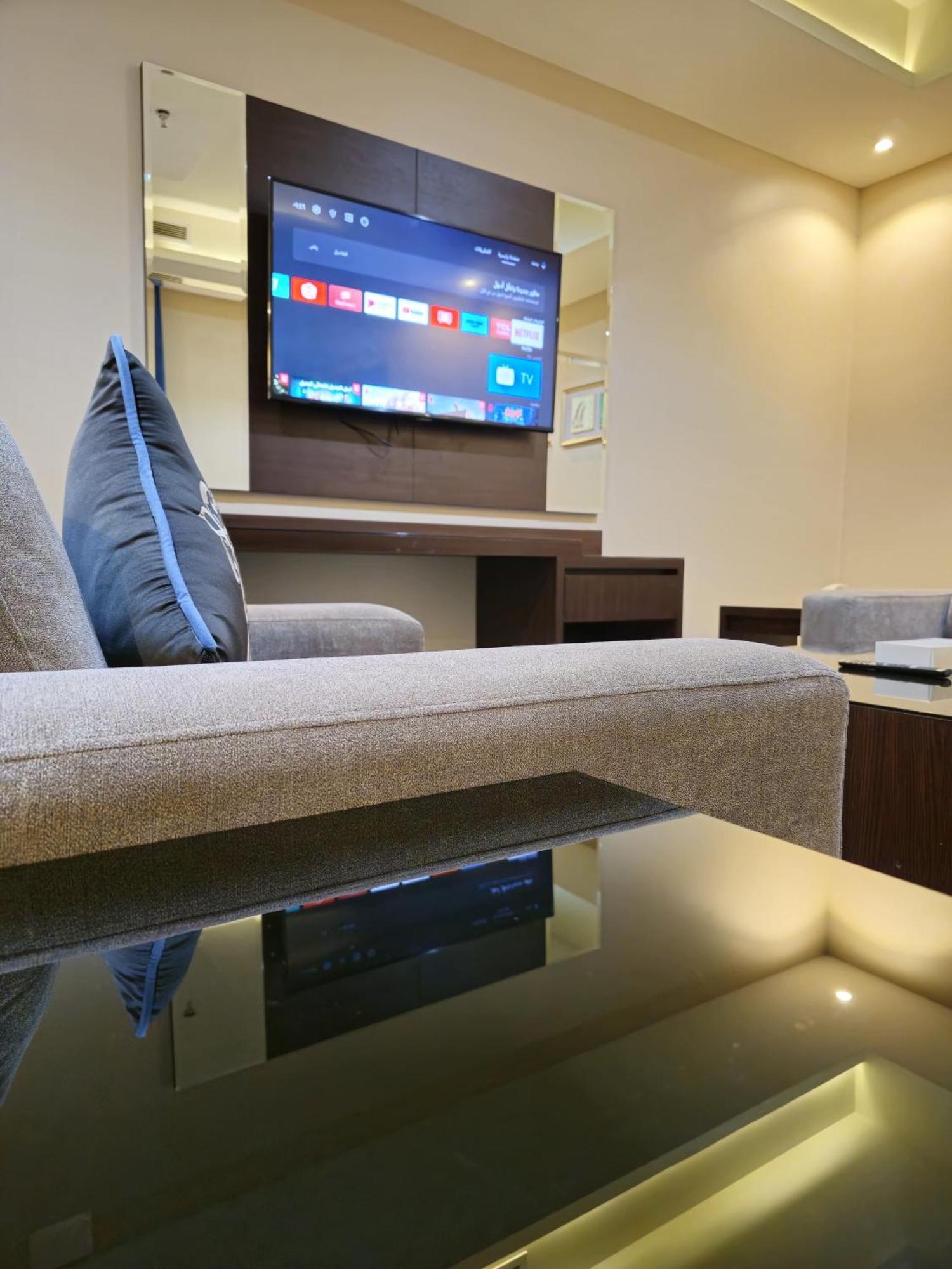 Royal Boutique Hotel คามิสมูชาอิท ภายนอก รูปภาพ